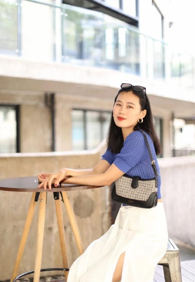 姐姐穿衣“太会省”,裤子直接剪开,立刻变成“裙子”