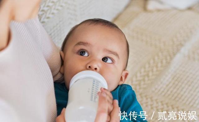 妈妈|为什么母乳喂养的宝宝夜里老醒，喝奶粉宝宝能睡到天亮原因暖心