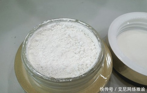 皮肤科医生提醒:这几款火爆全网的护肤品,含有刺激性激素