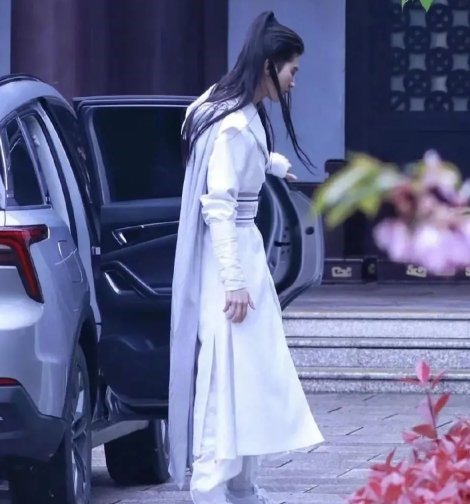 路透|蔡徐坤路透生圖曝光，失去十級美顏濾鏡，這顏值狀態(tài)是認真的嗎？