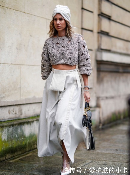 优雅|秋天正是穿裙子的时候,优雅又时髦,适度露肤性感还显白