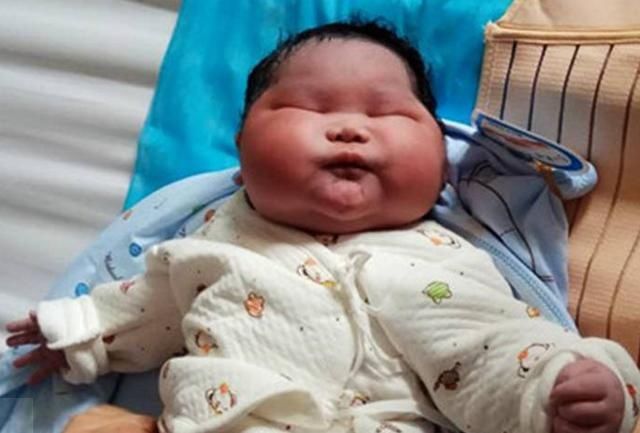 孕晚期|孕期进入第28周，准妈妈要做到“3小心”，对自己和胎宝都有利