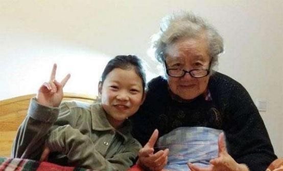 缺点|有一种遗传叫“不放过爸妈每一个缺点”,网友:连奶奶也不放过