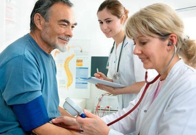 血压|高血压患者存在这3种情况，可以考虑停用或先不吃药，一文详解