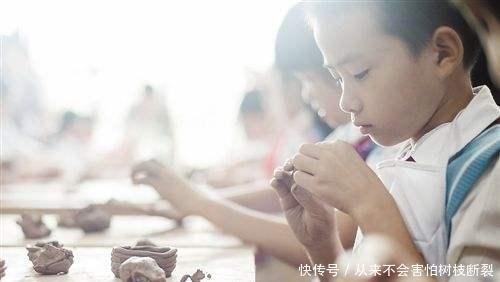 园长|4岁宝宝报了5个兴趣班,妈妈们说太多,园长说不够