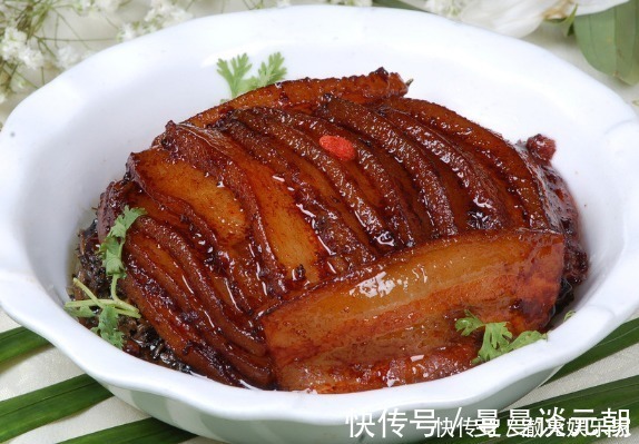 好吃|梅菜扣肉好吃有诀窍,方法教给你,肥而不腻,比饭店做得还好吃!