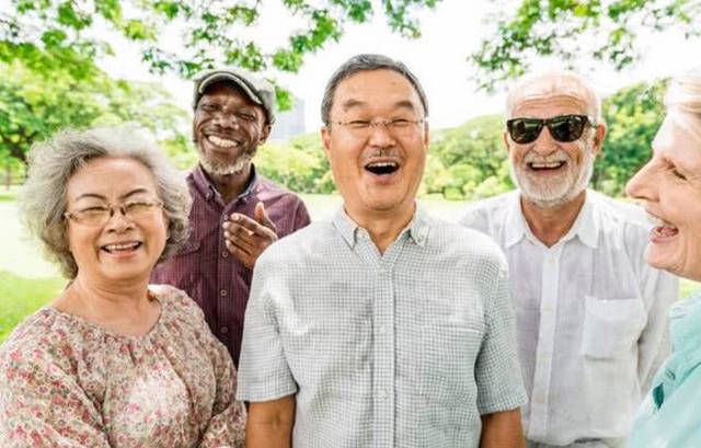 長壽的人，往往常做4件事，做得越多更易長壽，有一二個(gè)也好