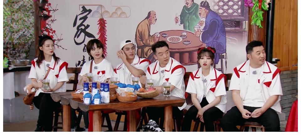 奔跑吧9|《奔跑吧9》嘉宾再引争议，玩游戏耍赖不尊重人，录节目玩手机令人不满