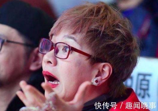 她自以為很紅，上節目做導師瘋狂耍大牌，被封殺后又哭著求原諒