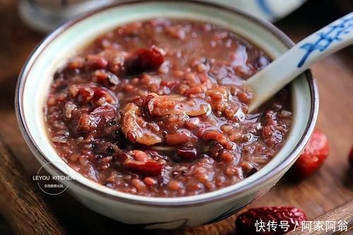 香甜|冬天多喝这碗粥,香甜滋补好气色,天再冷也不怕