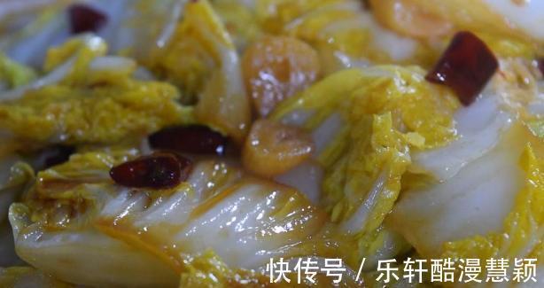 大白菜|炒大白菜的做法，技巧很简单，相信你用得上，跟着步骤做一份尝尝