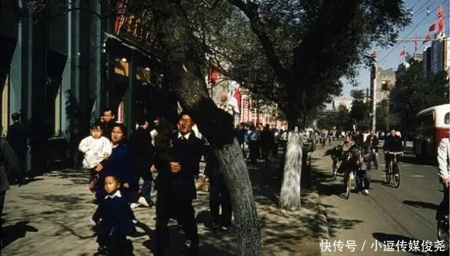 这是旧时王府井,旧时王谢堂前燕……