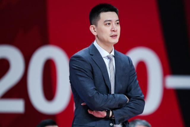阿联|广东男篮好消息!易建联复出,剑指总冠军