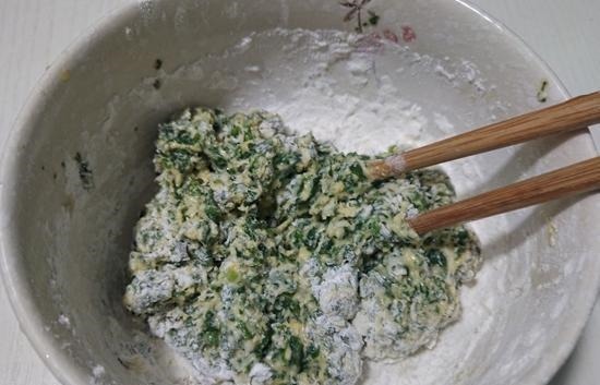 茼蒿菜|80岁的外公几乎天天吃这饼,脸色红润睡眠好,每天早上睡到自然醒