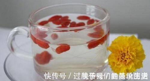 养肝明目|枸杞泡水养肝明目,大夫却提醒:5个食用方式,可能加重病情