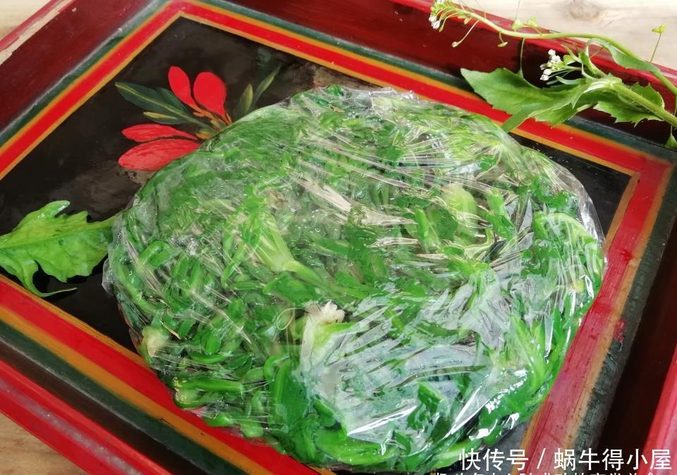 这菜不花一分钱，焯水储存一年都不坏，现在正当季，不懂可惜了