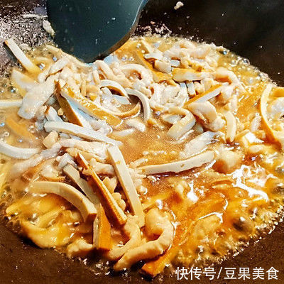 鸡丝炒豆干|年夜饭减脂小炒，鸡丝炒豆干