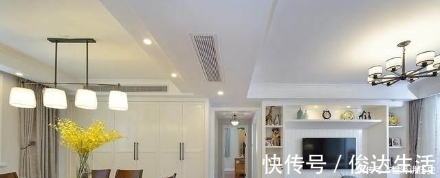 阳台上|多亏老婆这个明智的决定,在电视墙做一圈柜子,完工后漂亮又实用