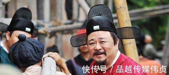 左氏春秋!巡抚出一上联,知府半天对不出,7岁孩童:我来!巡抚惊诧不已