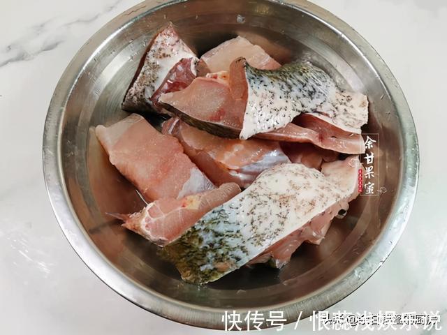 鲢鱼|砂锅鱼煲，简单烧一烧，连锅上桌，暖胃下饭