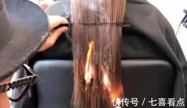 发型 小姐姐去理发，理发师竟拿起打火机就烧，烧出来的发型更好看！