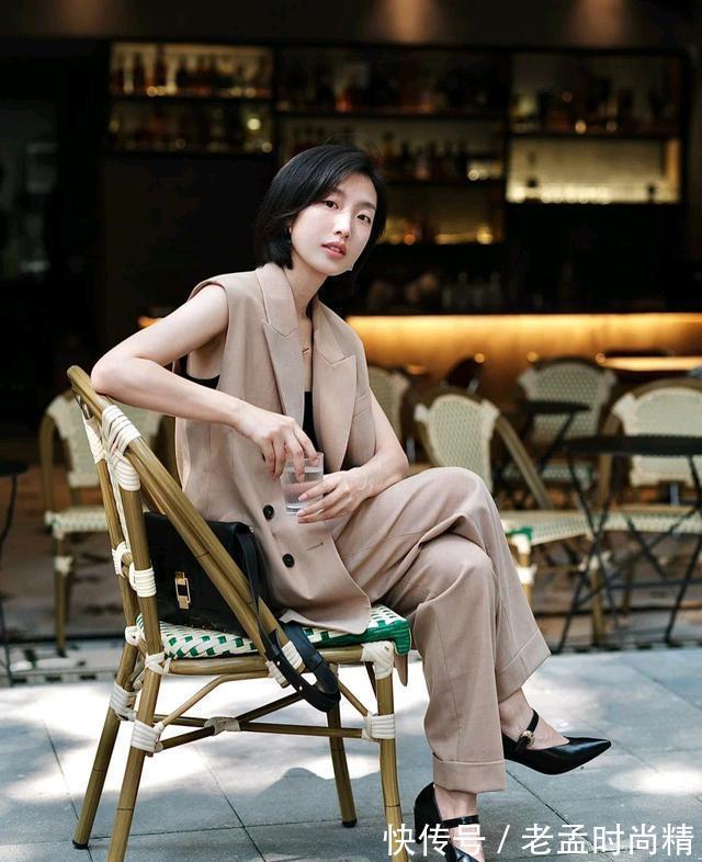 中性|如果觉得穿腻了别的穿搭风格,那就可以细细品味一番中性风穿搭