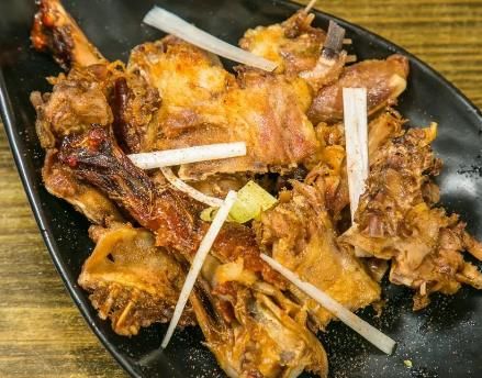 吃烤鸭,鸭架是炸还是炖汤?不要犹豫,回答2个字,一看就是行家