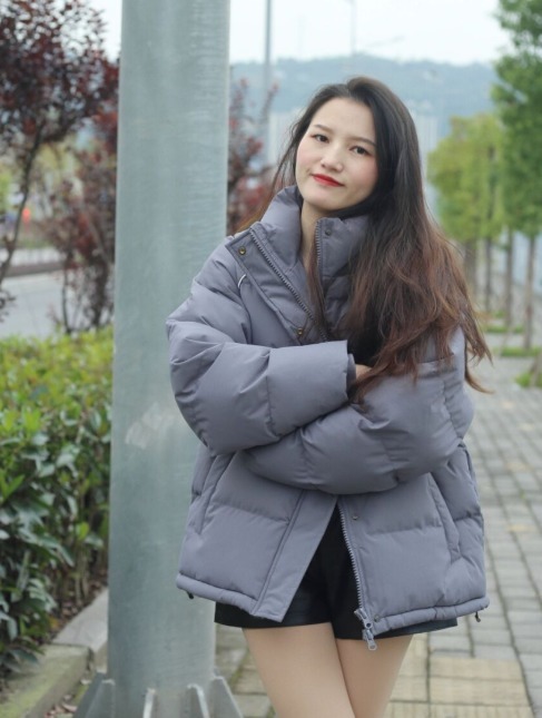 修饰 穿羽绒服不露腿?那你就大错特错了,学习这些露腿穿搭一样很美!