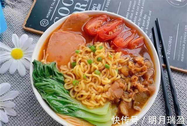 天冷早餐就馋这碗面,10分钟搞定,一碗下肚浑身都暖和,赞