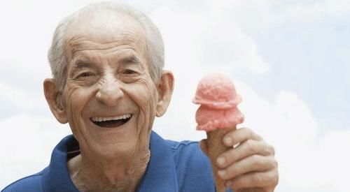 老人|很火的老年痴呆测试图只看到2个人要小心了,再拖真“呆”了