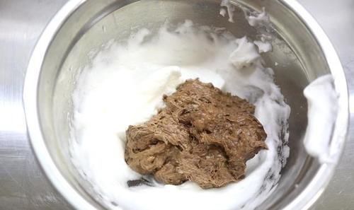 橙皮|夏天想吃蛋糕别愁,2个鸡蛋做12个小蛋糕,15分钟出炉,省心快手