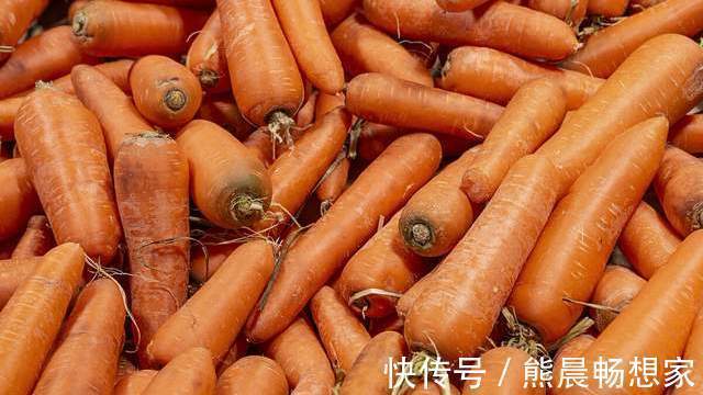 打激素|买胡萝卜挑粗的还是细的菜农学会这3招,保准买不到打激素的
