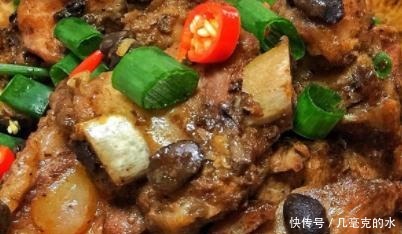 不要只炖排骨，加入“它”蒸一下，鲜香味道鲜美，容易去骨