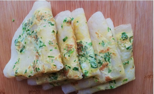 葱花鸡蛋饼|3个鸡蛋,一碗面,教你15分钟解决全家早餐,简单好吃,详细做法