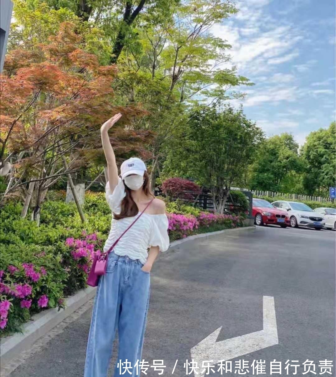 上衣|夏季宽松牛仔裤搭配什么上衣好看