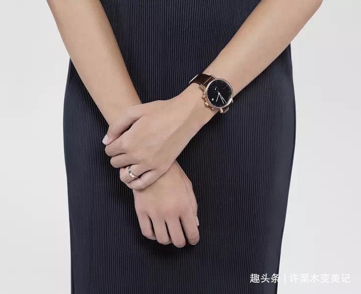 女人&女人手表戴左手好,还是右手好别再戴错被人嘲笑,值得收藏学习