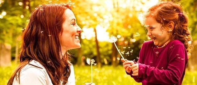 父母|优秀父母注意:一定不要在孩子面前做3件事,可能毁了孩子一生