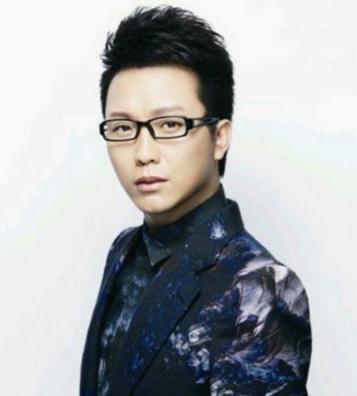 春到福来|《星光大道》捧红的明星,他身败名裂,他锒铛入狱,她成一级演员