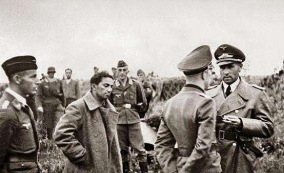 长子雅科|都说老子英雄儿好汉,苏联统帅斯大林的儿子们后来都怎么样了