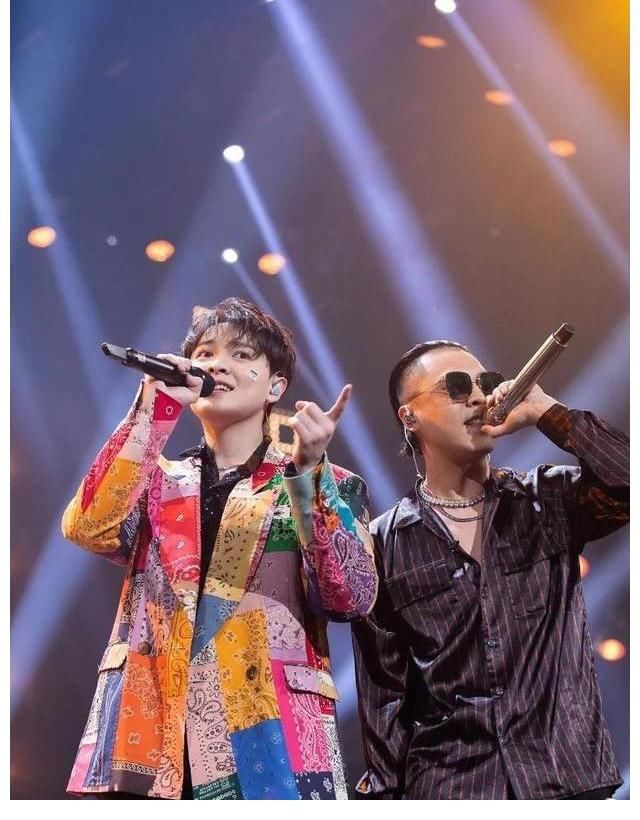 龚琳娜|《说唱听我的2》尤长靖邓典果嗨翻全场 龚琳娜国风trap演绎新说唱