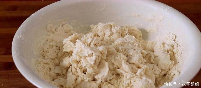 不会发面记得收藏,发面技巧都在这里,看完你也会做白面大馒头!