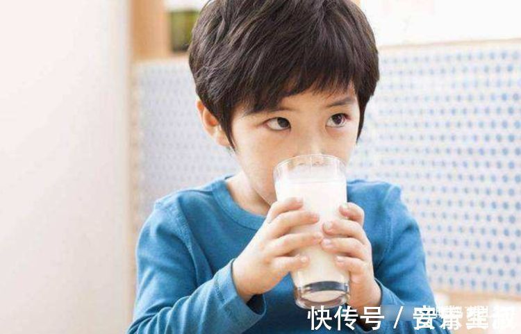 牛奶|“天天喝牛奶”的孩子,和“从不喝牛奶”的孩子,有4个明显差异