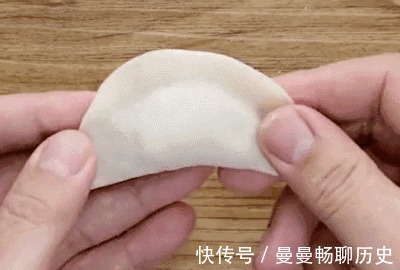 调饺子馅,一定要放入这3样东西,鲜香多汁没腥味!