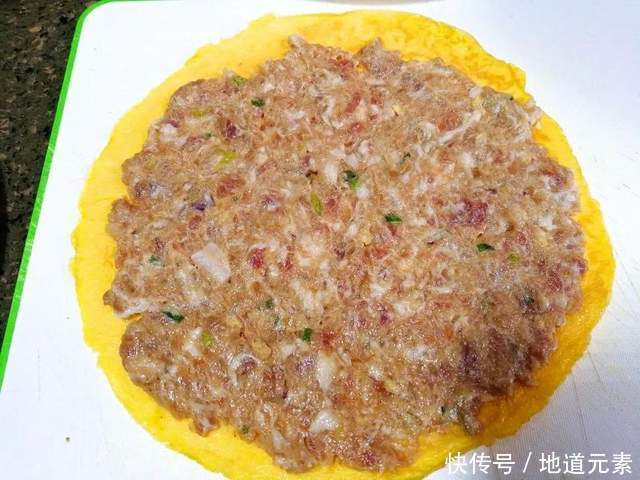 年夜饭上必备的一道菜,比花更漂亮,寓意“团圆”,鲜嫩入味