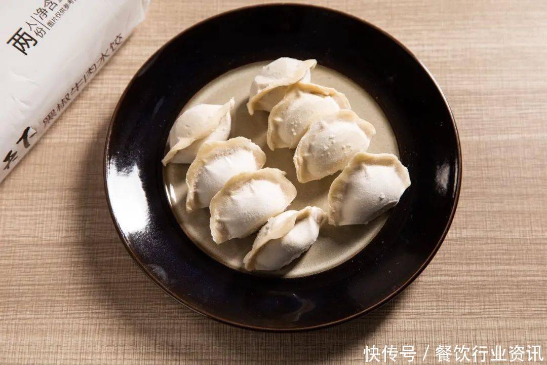 吃剩下的饺子这么做！早餐营养又省事，比现包的还香100倍！