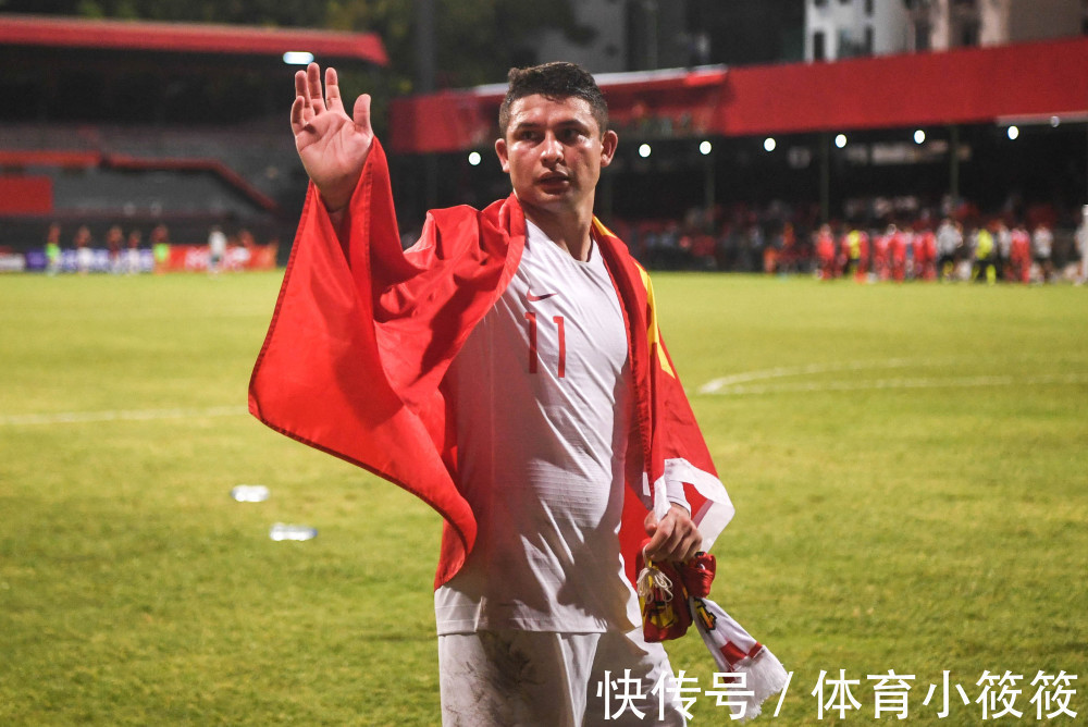 李铁|越媒“嘲讽”归化前锋!李铁爱将或归队,国足首发阵容恐大变样
