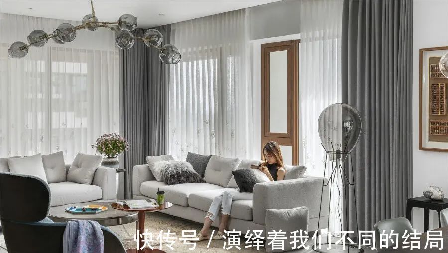 装饰画|210㎡现代简约,挖去墙角、以圆弧取代,让生活更圆滑自在