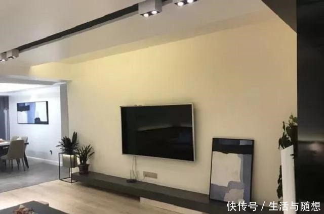 客厅|156平新房装修花了25万，还是头一回见阳台这样装，太漂亮了！
