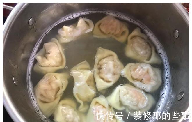 酸汤|酸汤馄饨好不好吃，汤汁是关键，教你调制方法，酸辣开胃，太香了