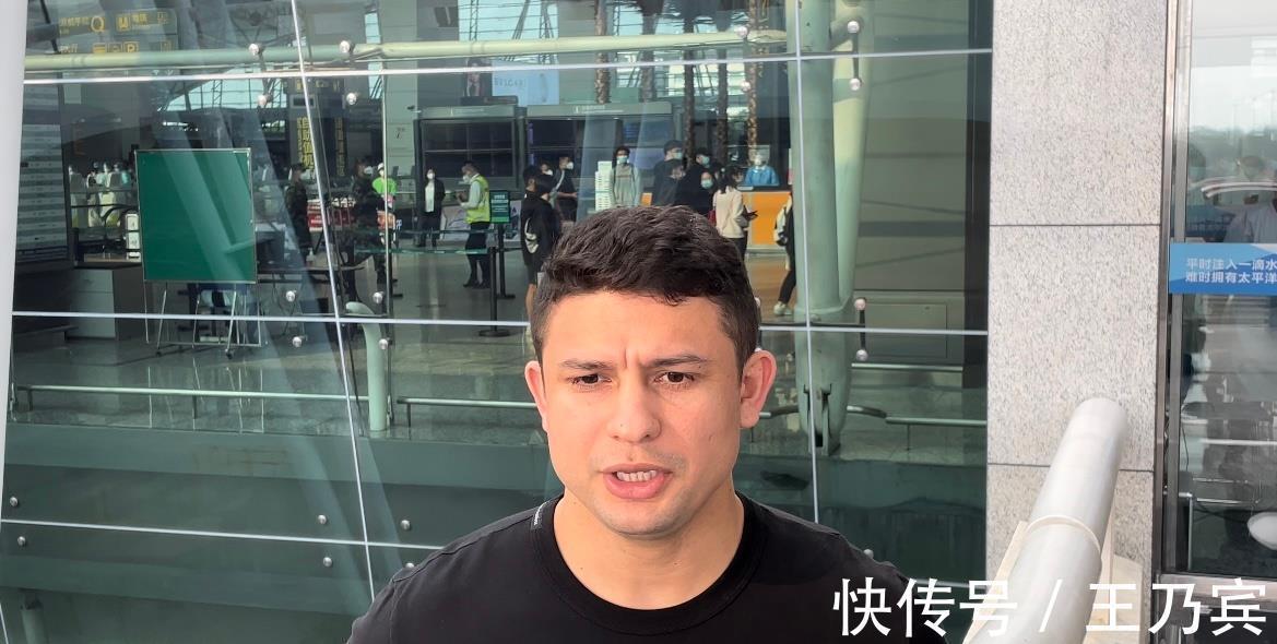 踢球|震耳欲聋！又一归化球员宣布不拿钱也不退籍：若需要我，召必回